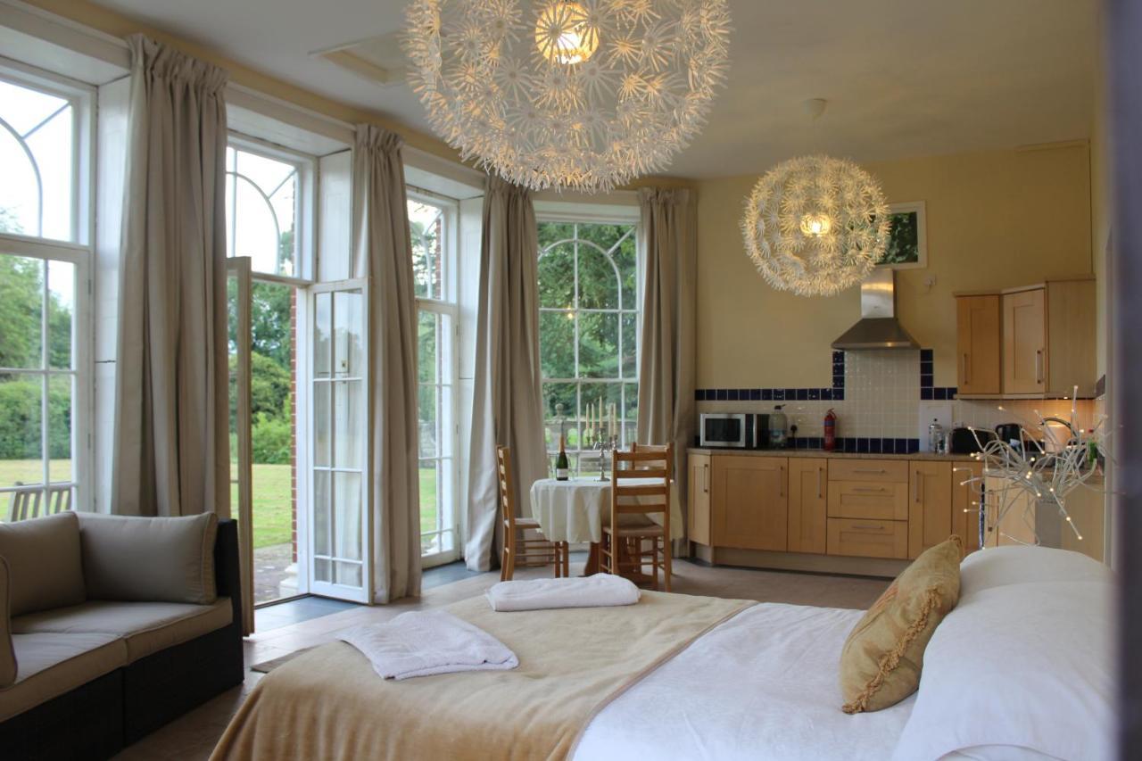 Henley Hall, Лудлоу Экстерьер фото